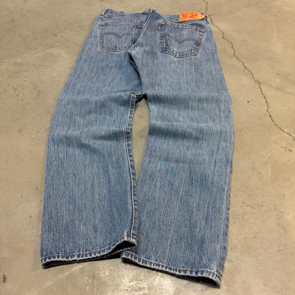 Vintage y2k Levi's 501 Denim Jeans